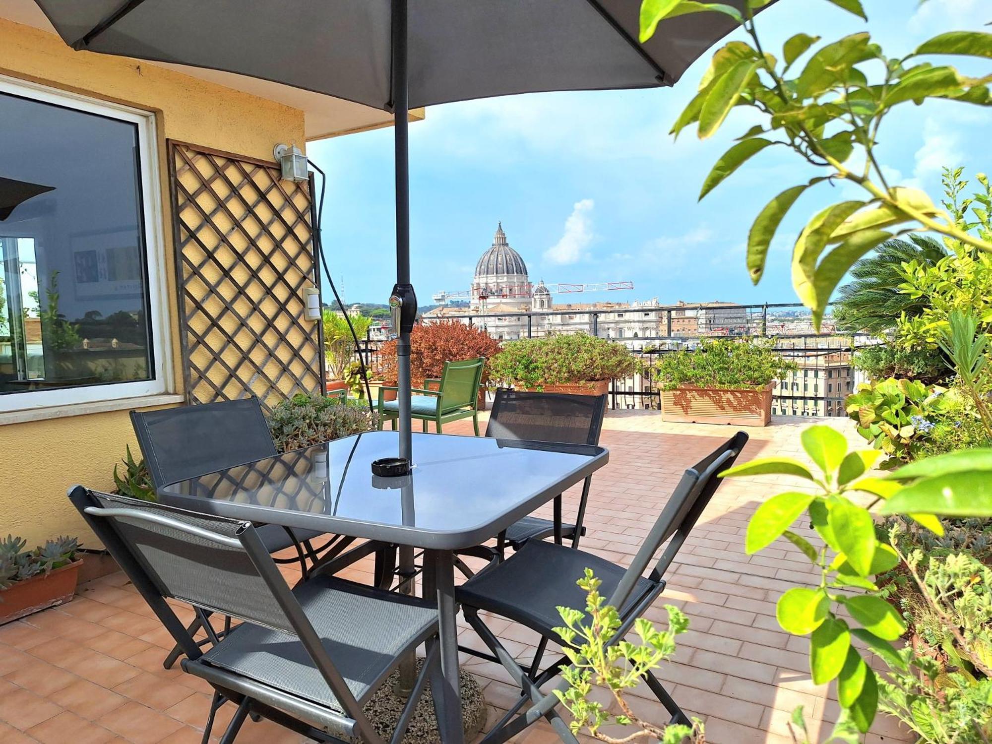 Delmirani'S Book Apartments - Vatican View Рим Екстериор снимка