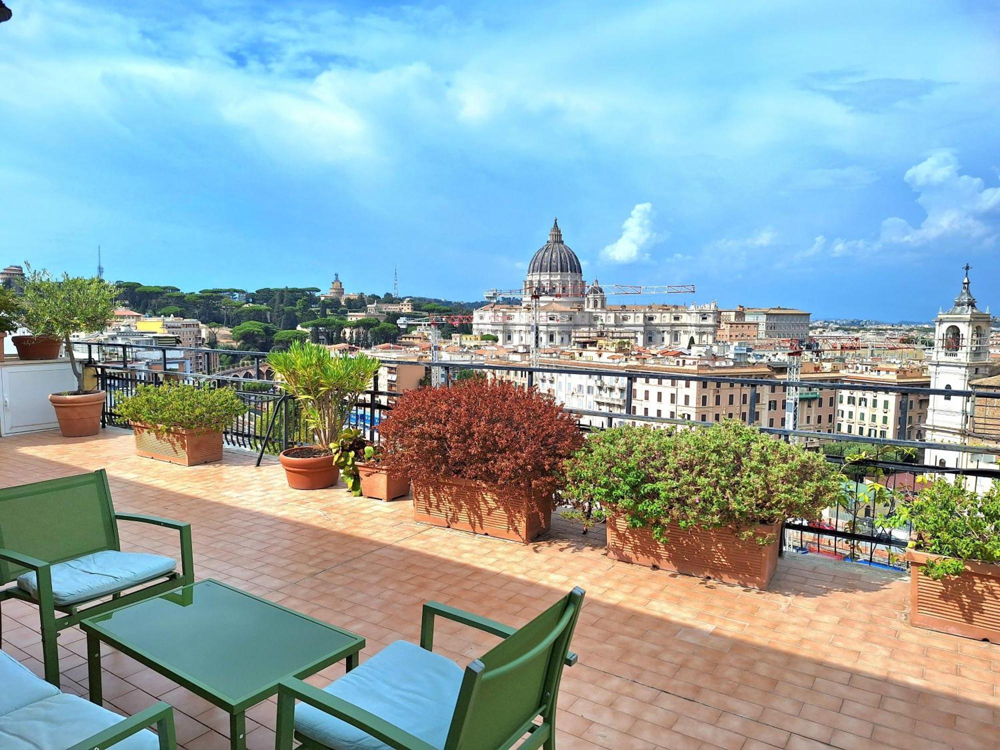 Delmirani'S Book Apartments - Vatican View Рим Екстериор снимка