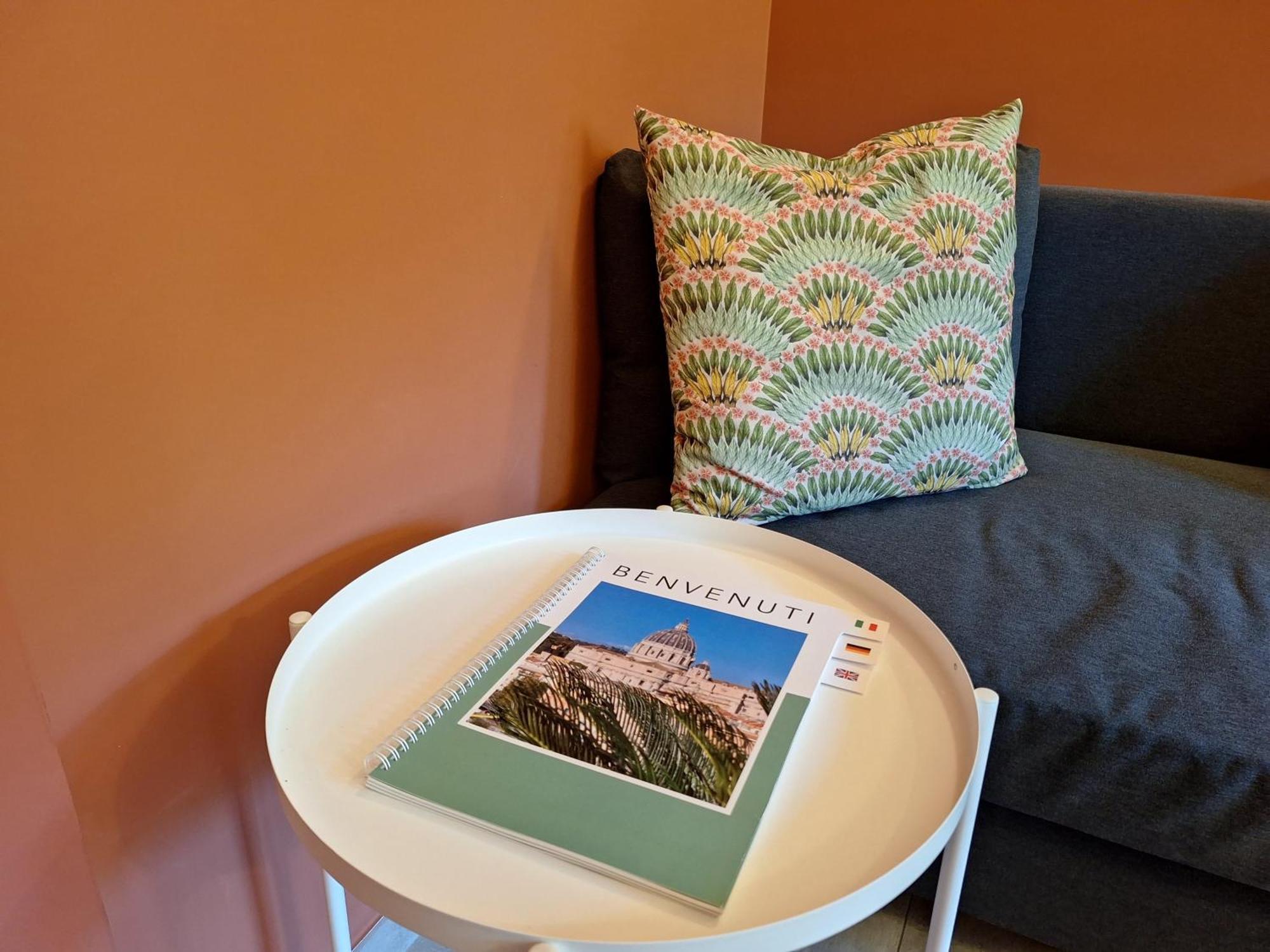 Delmirani'S Book Apartments - Vatican View Рим Екстериор снимка